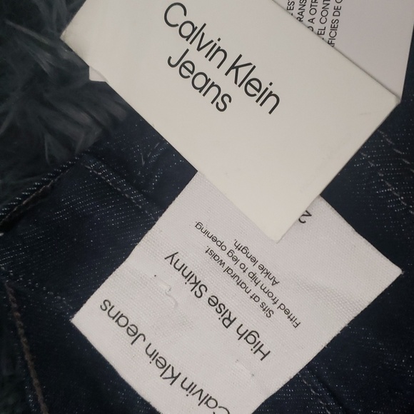 Calvin Kelvin Women's Button-Fly High-Rise Skinny Jeans - Picture 6 of 9